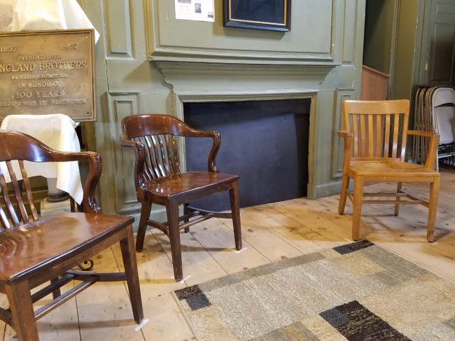 empty-chairs-melville-light-side